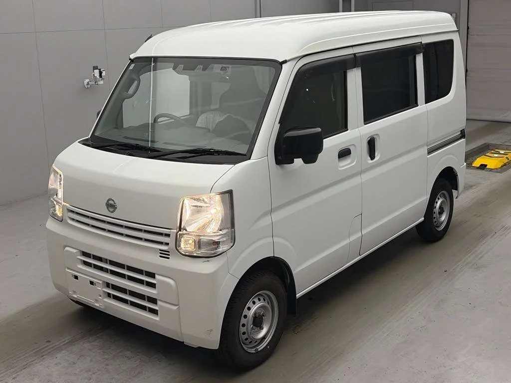 Nissan NV100 Clipper DR17V 2022